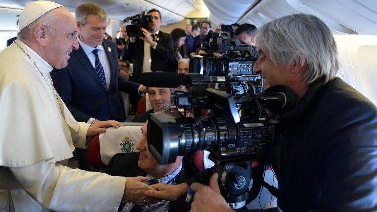 Ujumbe wa Papa Francisko kwa Siku ya 57 ya Upashanaji Habari Ulimwenguni kwa Mwaka 2023 unanogeshwa kwa kauli mbiu: “Zungumzeni Ukweli Katika Upendo”