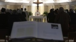 Papa Francisco celebra a missa na Casa Santa Marta