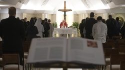 Le Pape célébrant la messe à la Maison Sainte-Marthe, le vendredi 20 septembre 2019.