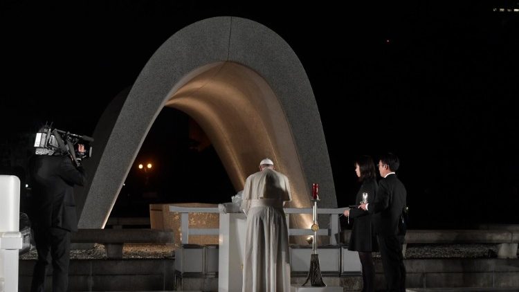 Le Pape François au mémorial de la Paix à Hiroshima au Japon en 2019. 