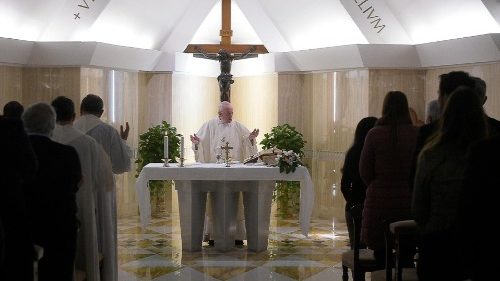 Francesco: l'essenziale della vita è il nostro rapporto con Dio