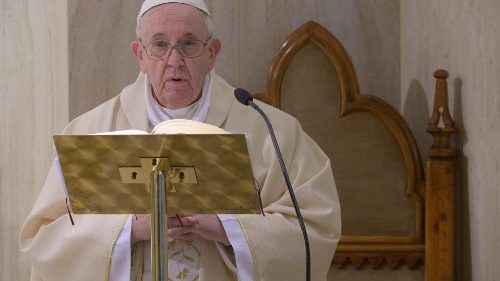 Le Pape prie pour les religieuses qui risquent et donnent leur vie pour aider les malades