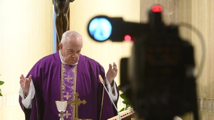 Папа падчас св. Імшы ў капліцы сваёй ватыканскай рэзідэнцыі