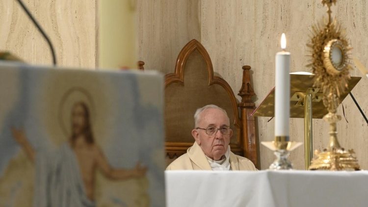 Papst Franziskus bei der Frühmesse