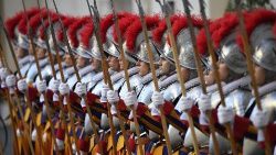 Kardinali Pietro Parolin, hivi karibuni, aliadhimisha Jubilei kwa Askari wa Kikosi cha Walinzi wa Papa kutoka Uswiss pamoja na vikosi vya ulinzi na usalama mjini Vatican.