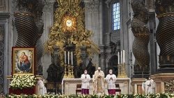 Sherehe ya Yesu Kristo Mfalme wa ulimwengu ndio kilele cha Mwaka wa Kiliturujia wa Kanisa. 