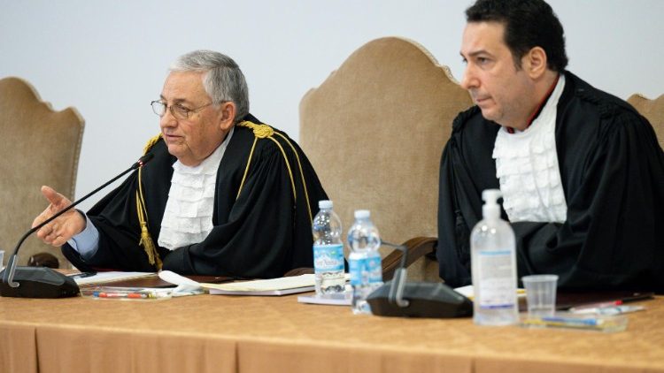 2022.03.01 वाटिकन अदालत प्रक्रिया