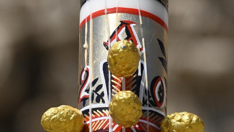 Mshumaa wa Pasaka ni kielelezo cha Kristo Mfufuka