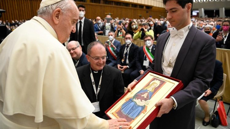 Le Pape François a béni les fidèles qui participeront à l'année mariale de Syracuse en l'honneur de Notre-Dame des larmes. 