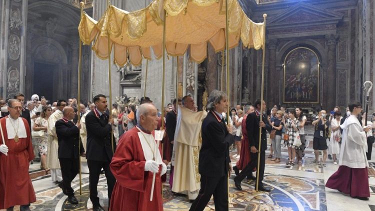 Ekaristi Takatifu maana yake ni shukrani, Wakristo wawe watu wa shukrani