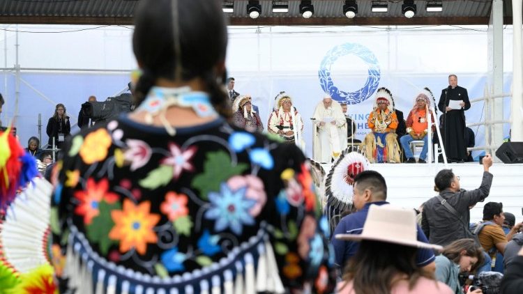 Encuentro con las poblaciones indígenas durante el viaje apostólico del Papa Francisco a Canadá, el 25 de julio de 2022. (Vatican Media)