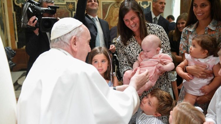 Familia ni kitovu cha maisha ya kijamii