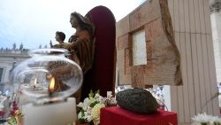 Bei einer Seligsprechung auf dem Petersplatz