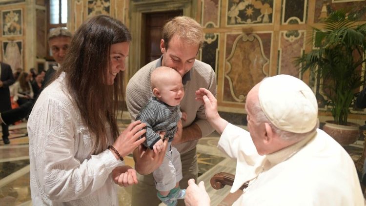 Ushuhuda wa imani yao kwa Kristo Yesu na Kanisa ni muhimu