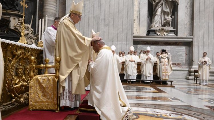 Utume wa Askofu: Kuongoza, Kufundisha na Kuwatakatifuza watu wa Mungu