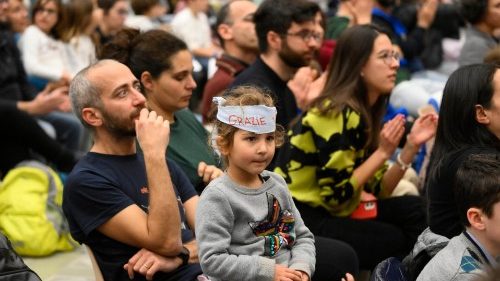 Papež: Rodina je místem, kde všichni najdou přijetí a péči