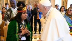 Встреча Папы с представителями Форума коренных народов (2023 г.)