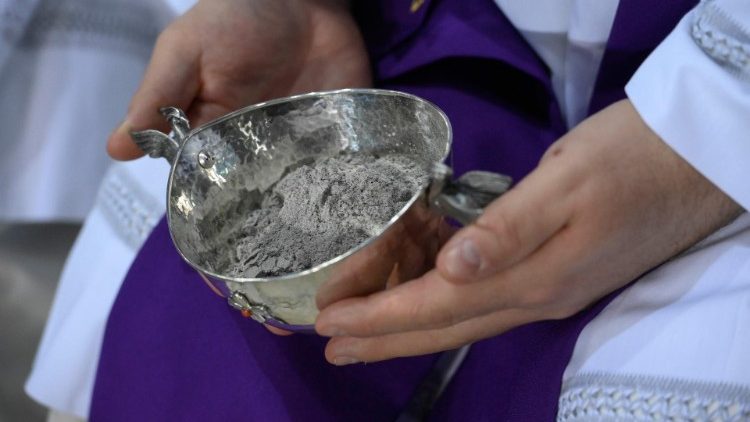 Papa la "A. Gemelli". Situație stabilă. A primit cenușa și a telefonat parohului din Gaza (imagine simbolică)