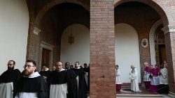 「灰の水曜日」の宗教行列　（写真資料）