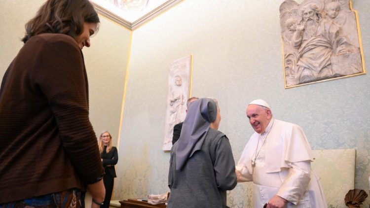 Kuanzia na Mama Maria aliyemzaa mtoto mwanaume Emanuel,Mapapa wote wamekuwa wakithamini mchango mkubwa wa wanawake.