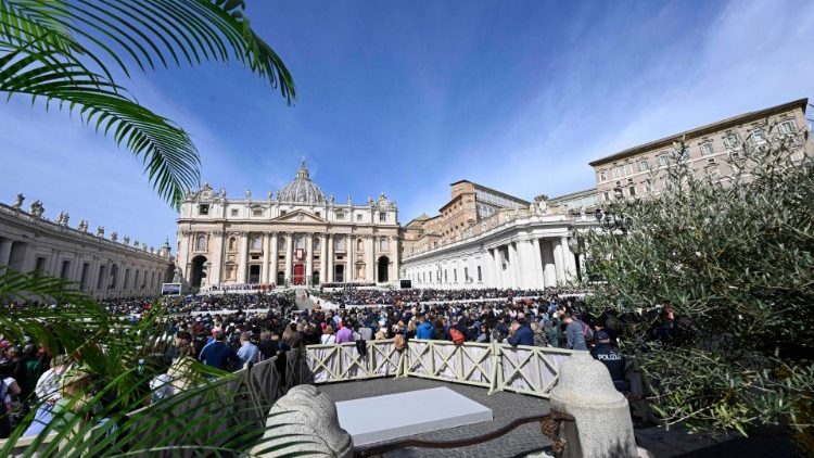 Waamini wanaitwa na kutumwa kutangaza furaha ya Injili