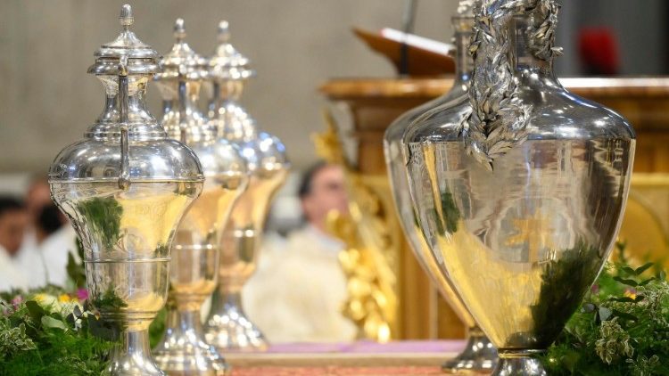 Ibada ya Misa Takatifu kwa ajili ya kuweka wakfu Krisma ya Wokovu, ni ufunuo wa Kanisa, Fumbo la Mwili wa Kristo unaofumbatwa katika huduma, karama na neema mbalimbali za Roho Mtakatifu.