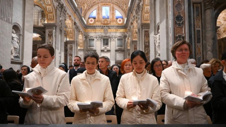 Mfano na wale wanawali wajanja waliobeba mafuta ya akiba.