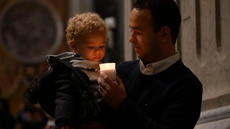 Bikira Maria ni faraja na matumaini ya Kanisa linalosafiri hapa duniani