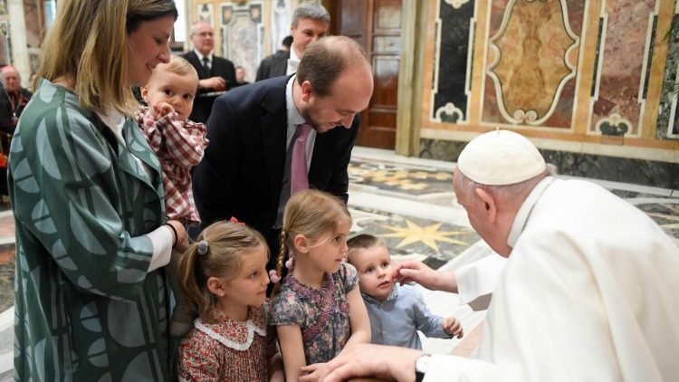 2023.04.22 Partecipanti all'Assemblea Plenaria del Dicastero per i Laici, la Famiglia e la Vita