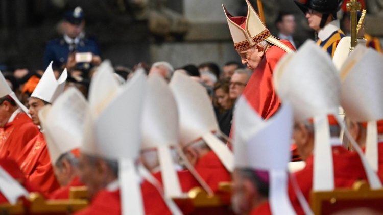 2023.06.29 SolennitÃ  dei Santi Apostoli Pietro e Paolo â   Santa Messa
