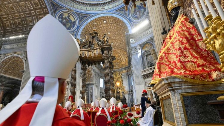 Watakatifu Petro na Paulo ni mashuhuda wa imani, matumaini na mapendo