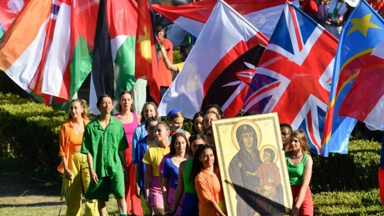 Bei der Eröffnungszeremonie des 37. Internationalen Weltjugendtags mit Papst Franziskus