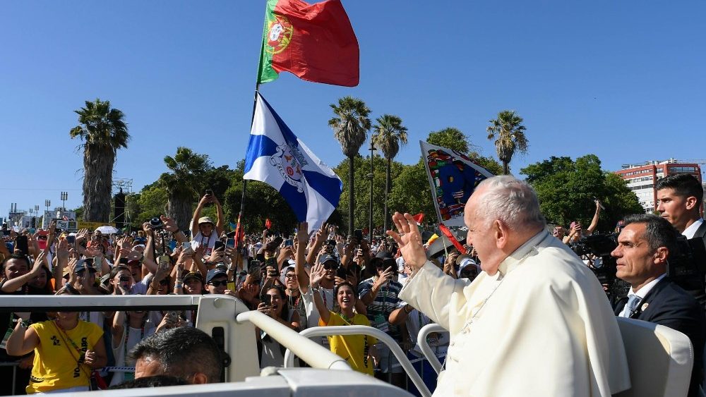 2023.08.04 Viaggio Apostolico in Portogallo in occasione della XXXVII Giornata Mondiale della Gioventu' - Via Crucis con i giovani