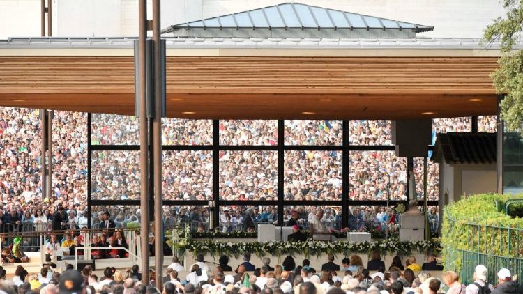 Ibada kwa Bikira Maria Mama wa Mungu na Kanisa