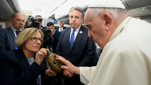 Papst im Flieger: „Wird uns guttun, große Stille der Mongolei zu verstehen“