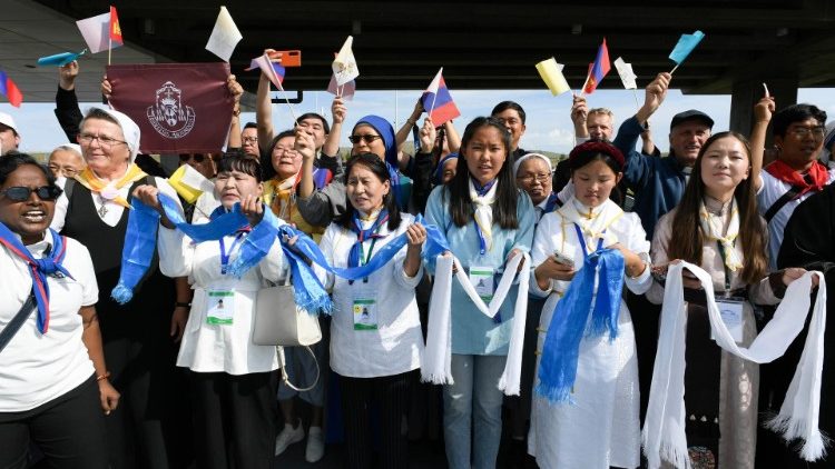 2023.09.01 Viaggio Apostolico in Mongolia - Arrivo e Accoglienza Ufficiale