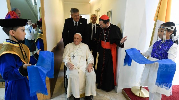 2023.09.01 Viaggio Apostolico in Mongolia - Arrivo alla Prefettura Apostolica