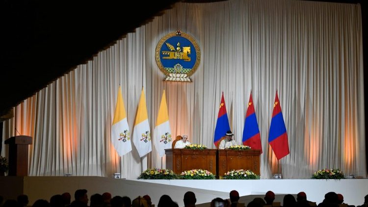 Հանդիպում քաղաքական ու քաղաքացիական իշխանութիւններուն հետ