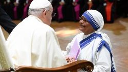 Françesku dhe motra Salvia Mary Vandanakara