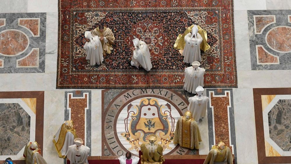 Кардынал Дзяржсакратар П’етра Паралін падчас біскупскага пасвячэння двух апостальскіх нунцыяў