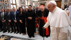 Audience du Pape François avec les employés de la pharmacie du Vatican, lundi 18 septembre 2023. 