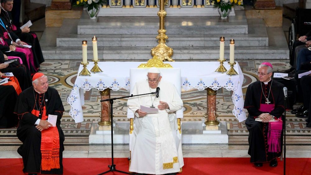 Le Pape François dans la basilique Notre-Dame de la Garde de Marseille, le 22 septembre 2023.