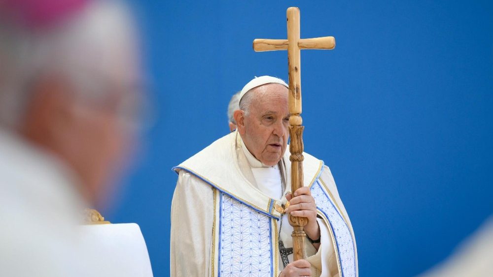 Celebração da Missa no Estádio Velodrome de Marselha