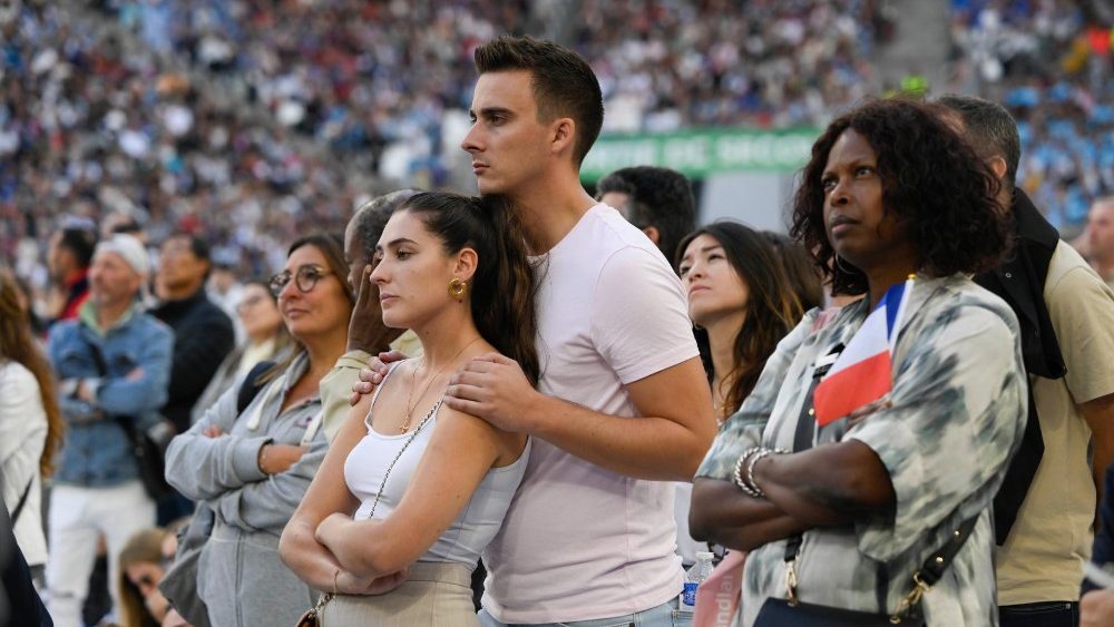 Celebração da Missa no Estádio Velodrome de Marselha