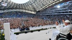 2023.09.23 Viaggio a Marsiglia - Santa Messa nello Stadio Velodrome