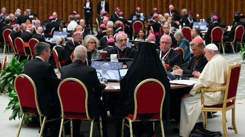 Папа: пріоритетом на синоді є слухання; не засмучуймо Святого Духа пустослів’ям