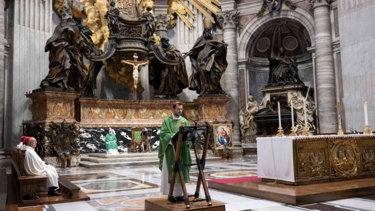 Mapadre ni wahudumu wa Mafumbo ya Kanisa