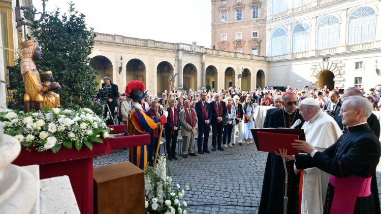 Bei der Audienz im Damasushof