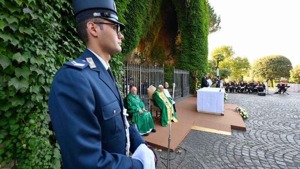 Святая Імша для корпуса Ватыканскай жандармерыі