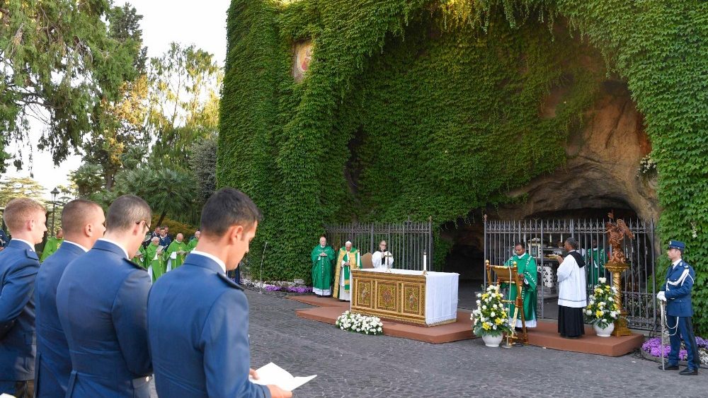 Святая Імша для корпуса Ватыканскай жандармерыі